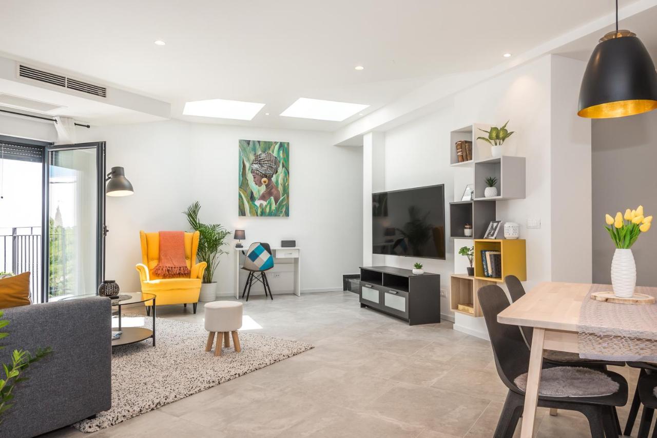 Luxury Apartments Azalea シベニク エクステリア 写真